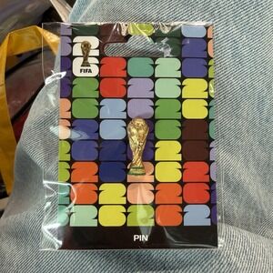 NEW FIFA WORLD CUP 2026 OFFICIAL LICENSED 1" REPLICA OF TROPHY METAL PIN